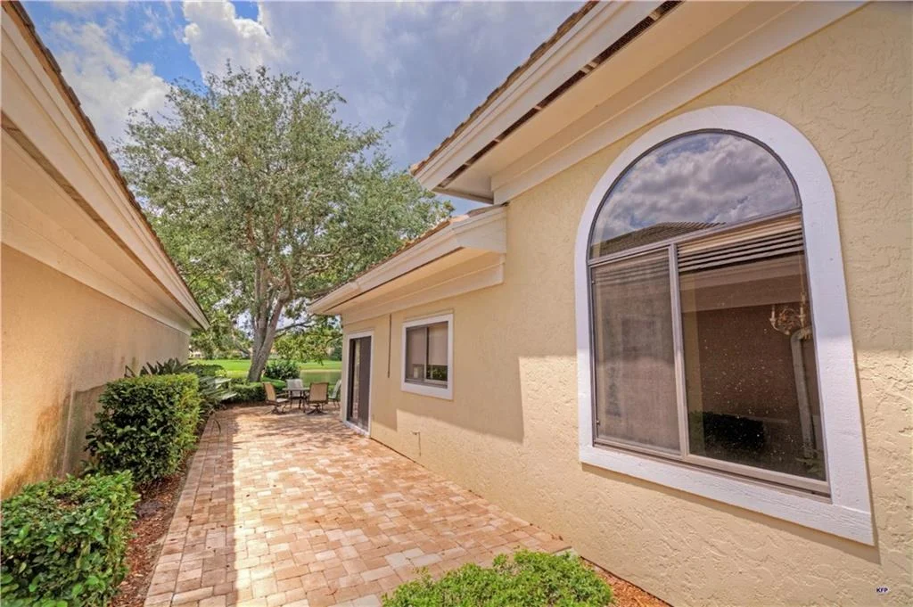 Photo of 6908 SE Pacific Drive