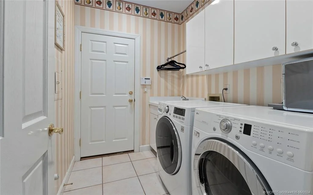 Photo of 3601 SE Doubleton Drive