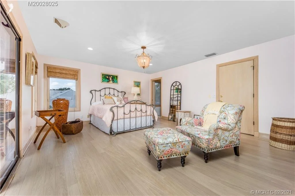 Photo of 9 N River Road