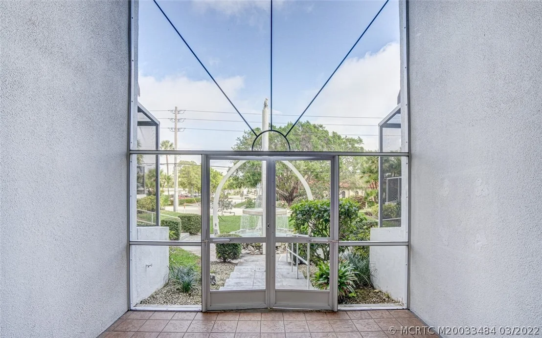 Photo of Unit B5 at 630 SE Ocean Boulevard
