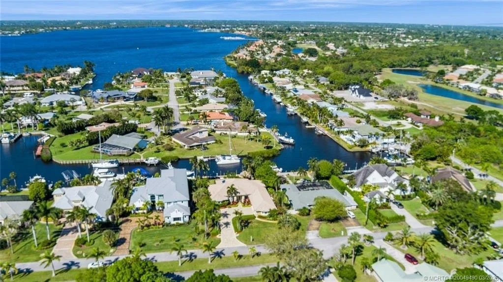 Photo of 2492 NW Everglades Boulevard