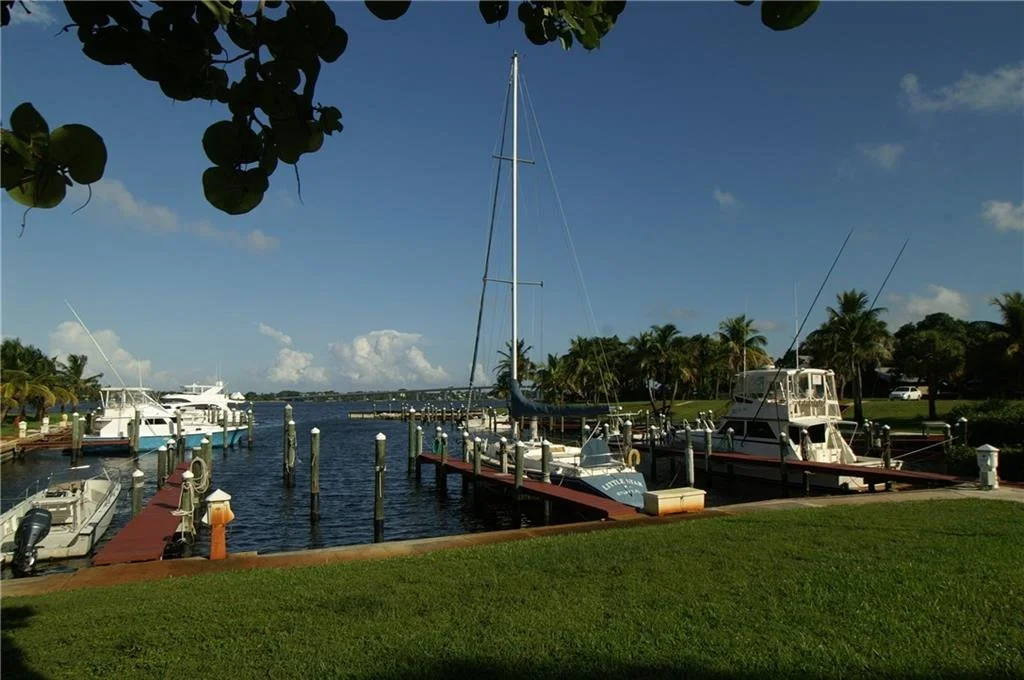 Photo of 51 SE Harbor Point Drive