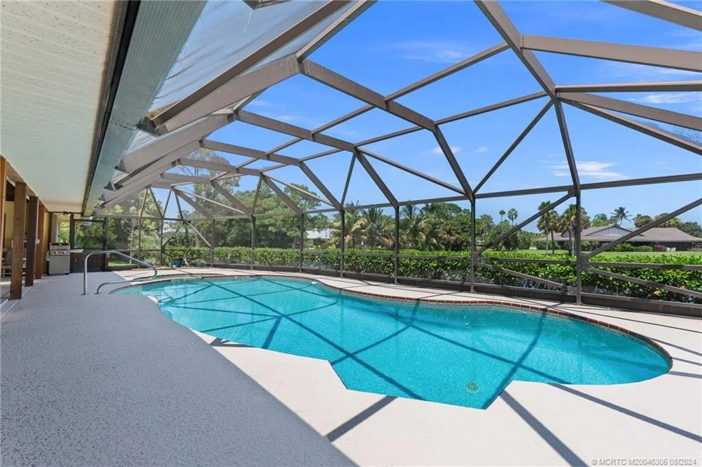 Photo of 919 NE Juniper Place