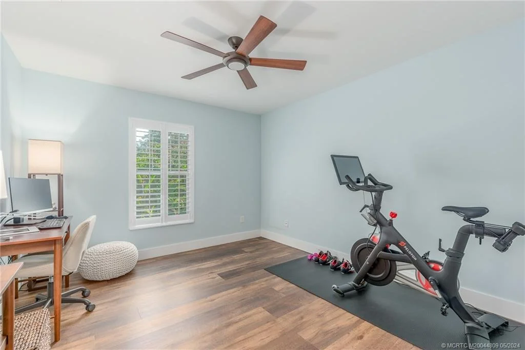 Photo of 526 SW Rustic Circle