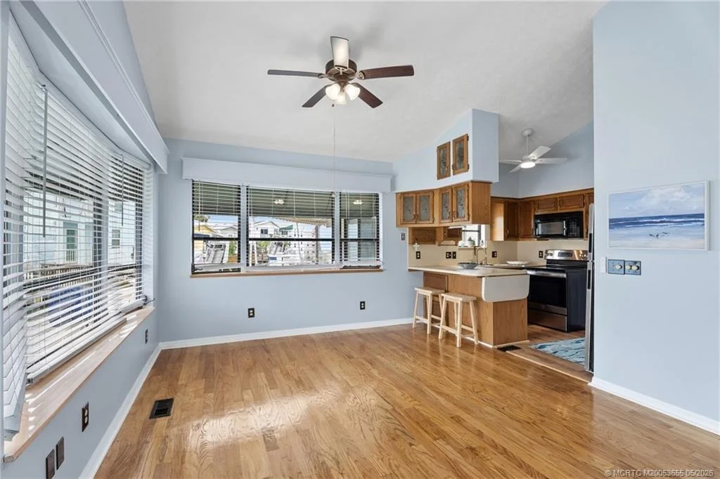 Photo of 140 Nettles Boulevard