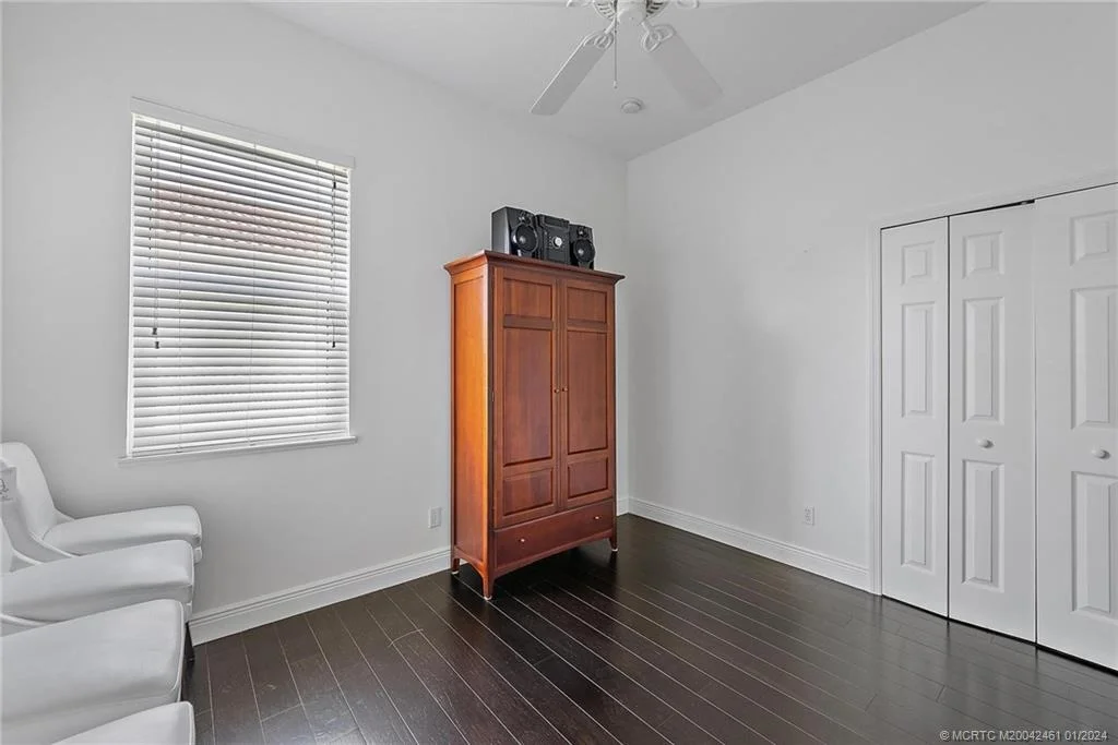 Photo of 511 NW Ember Way