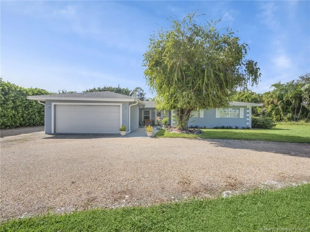 Photo of 723 NW Spruce Ridge Drive