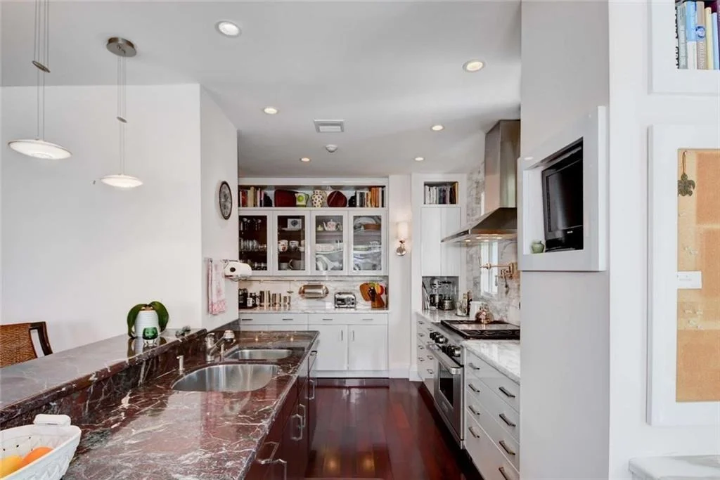Photo of 3422 SE Cambridge Drive