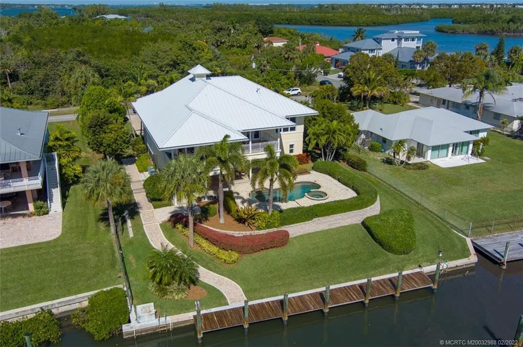 Photo of 5914 SE Horseshoe Point Road