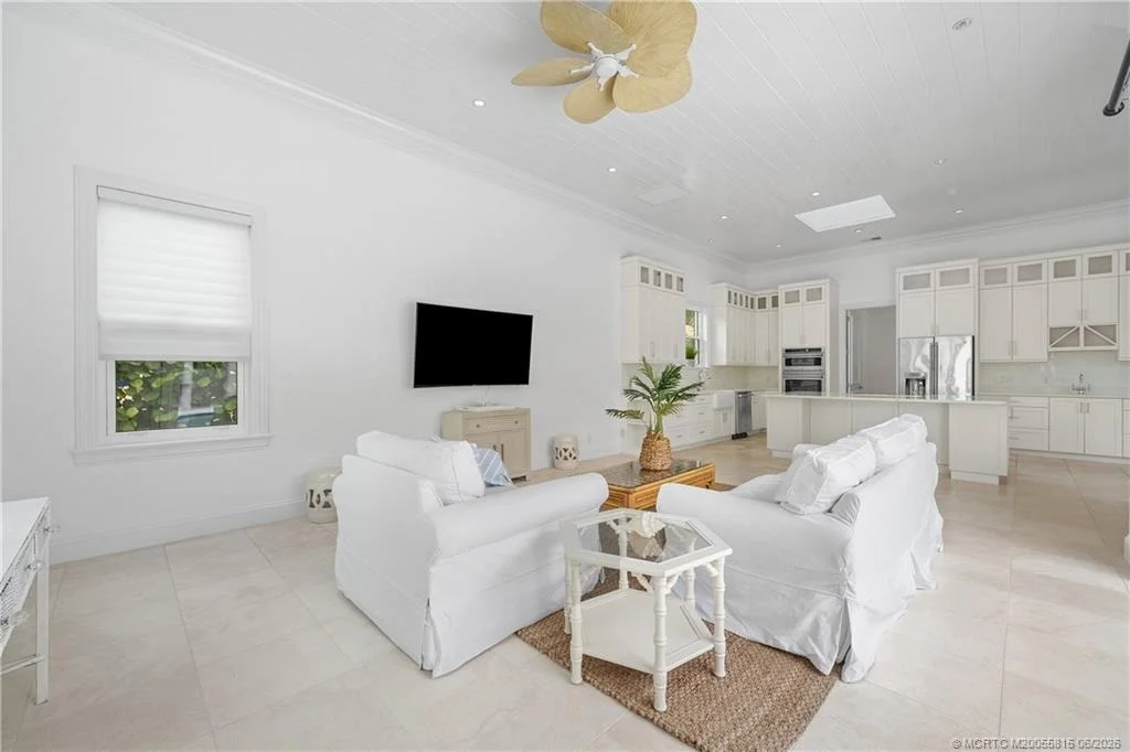 Photo of 2925 SE Dune Drive