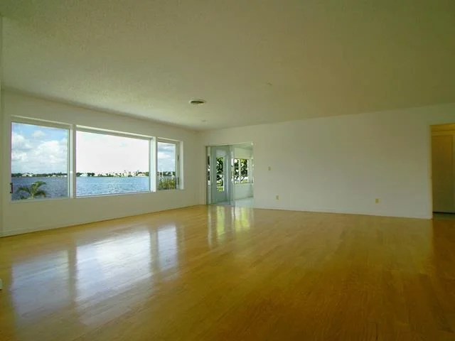 Photo of 637 SW Overlook Drive