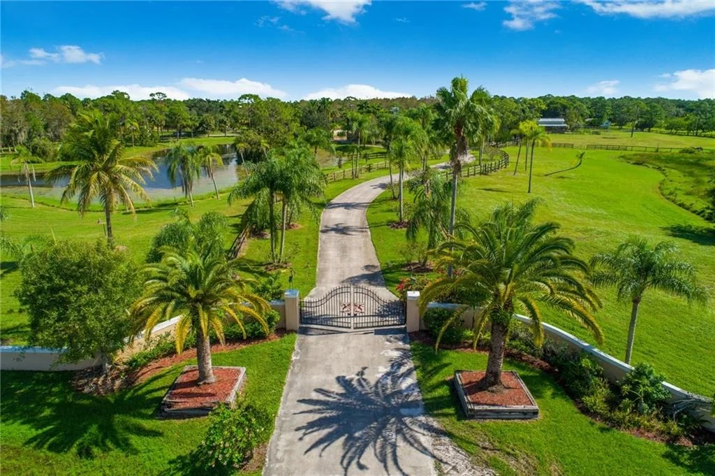 Photo of 1701 SE Ranch Road