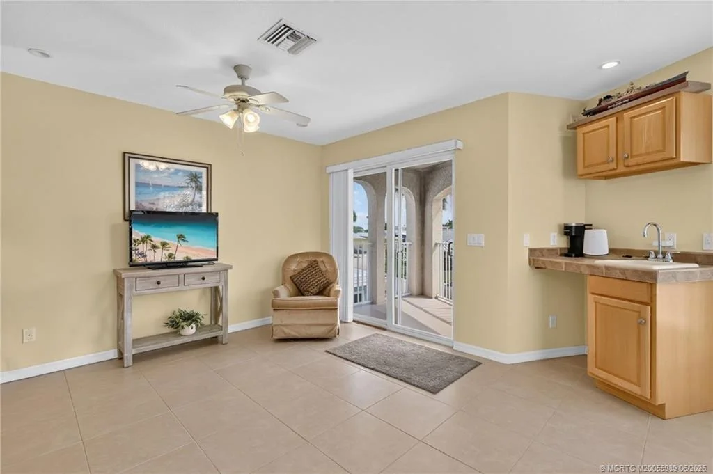Photo of 184 Nettles Boulevard