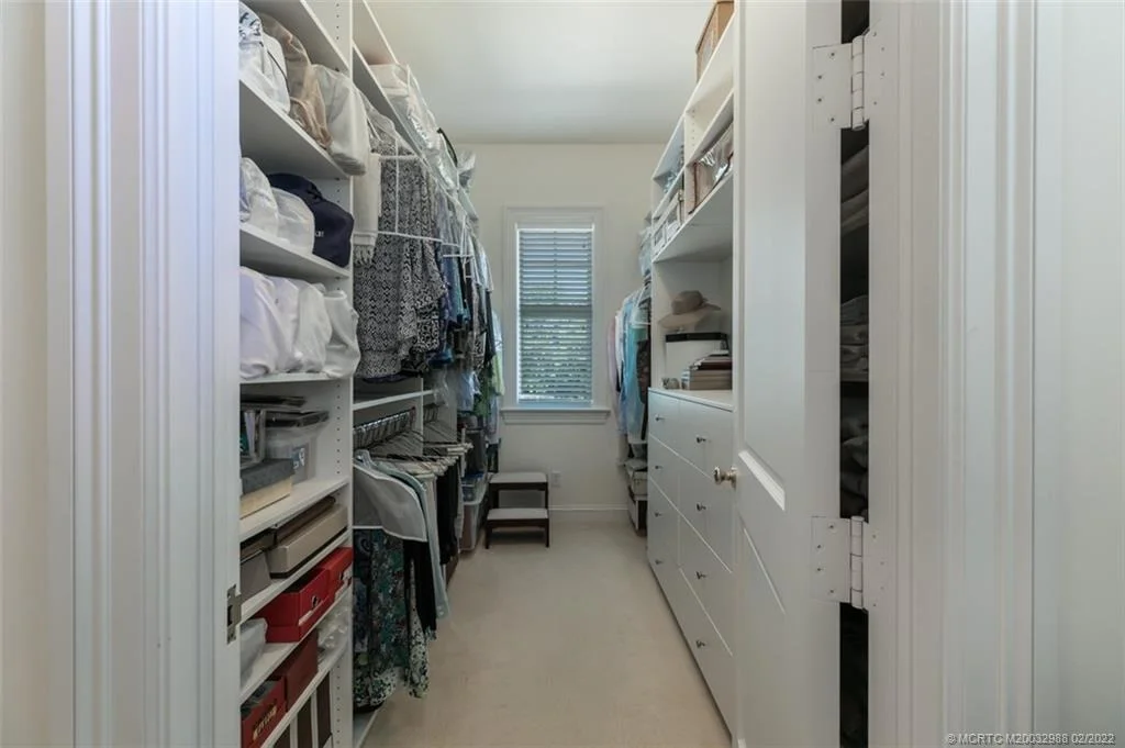 Photo of 5914 SE Horseshoe Point Road