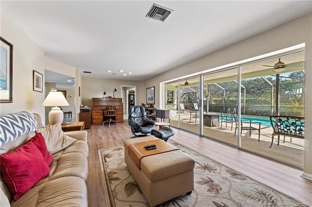 Photo of 3011 SE Fairway W