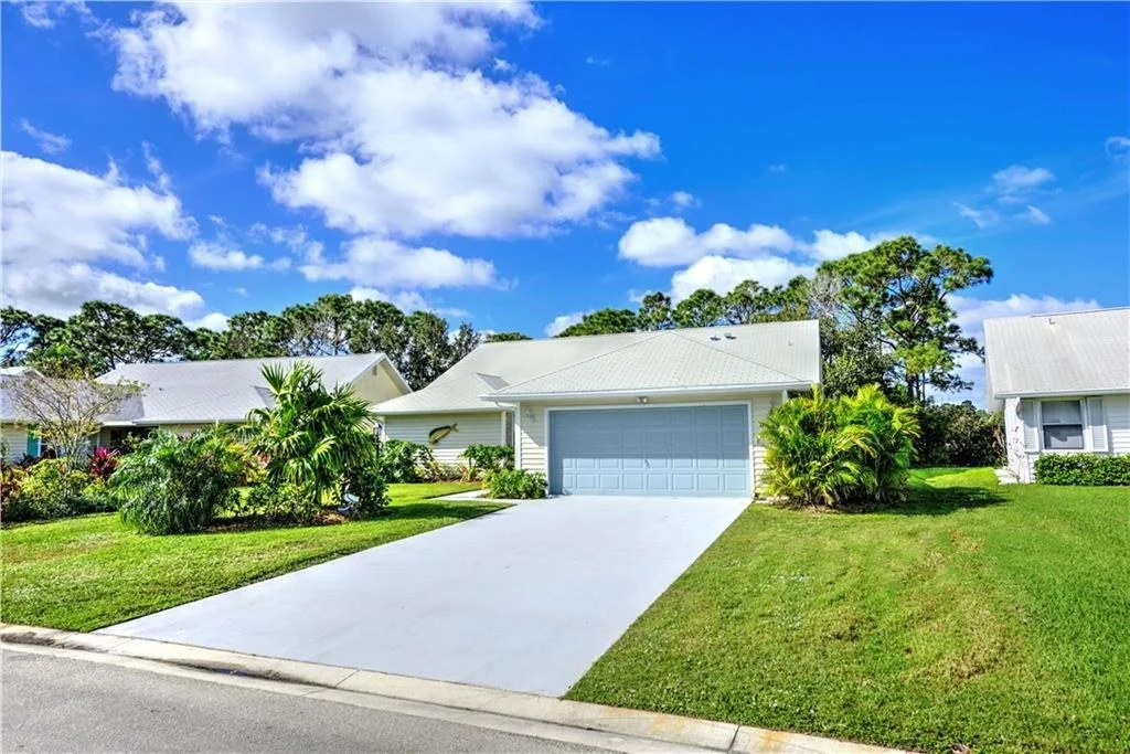 Photo of 6880 SE Lillian Court