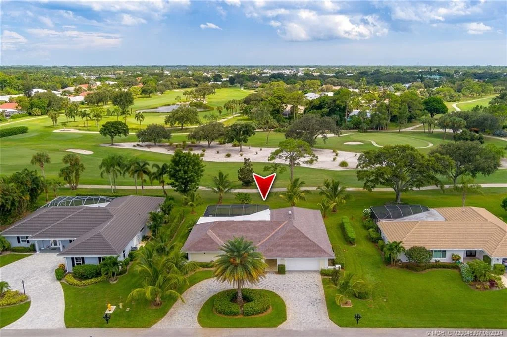 Photo of 4273 SE Fairway E