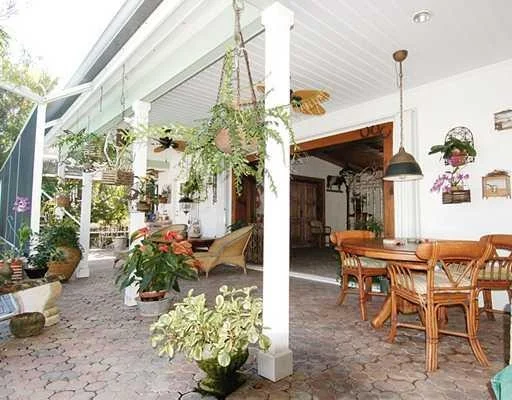 Photo of 1003 SE RIVERSIDE Drive