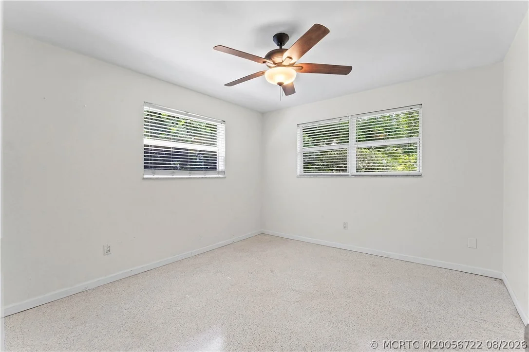 Photo of 502 SE Edgewood Drive