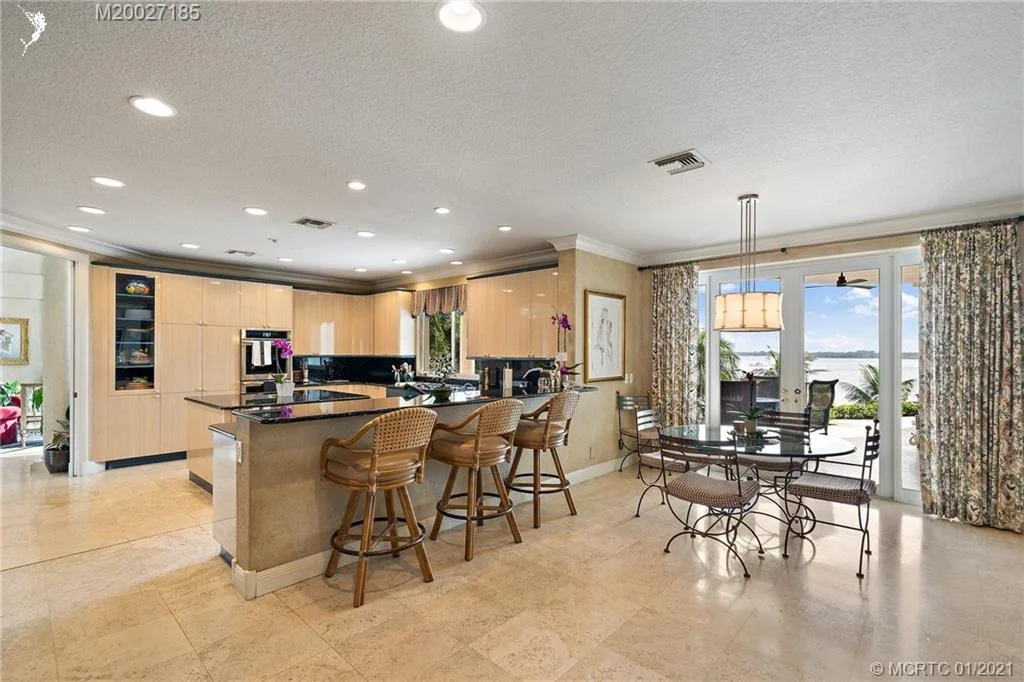 Photo of 31 NE Lofting Way