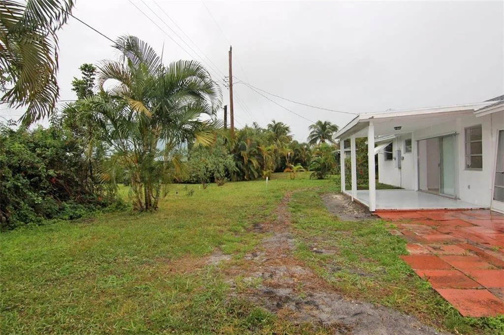 Photo of 105 Windsor Road E
