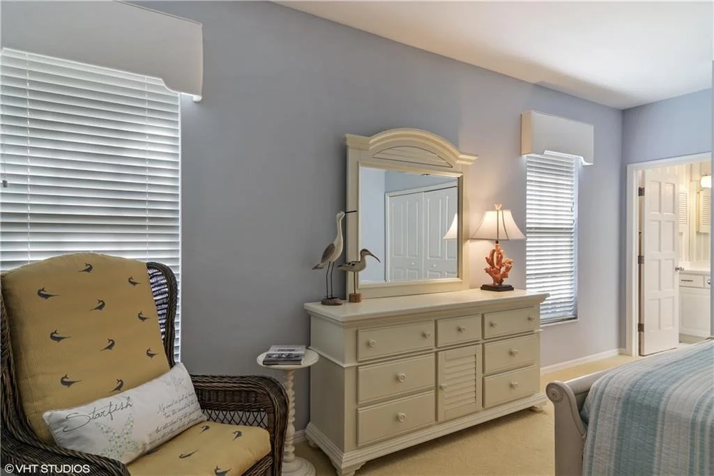 Photo of 6931 SE Harbor Circle