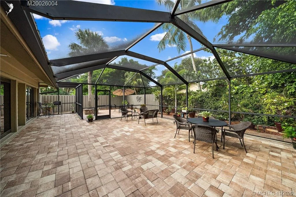 Photo of 254 SE Wells Drive