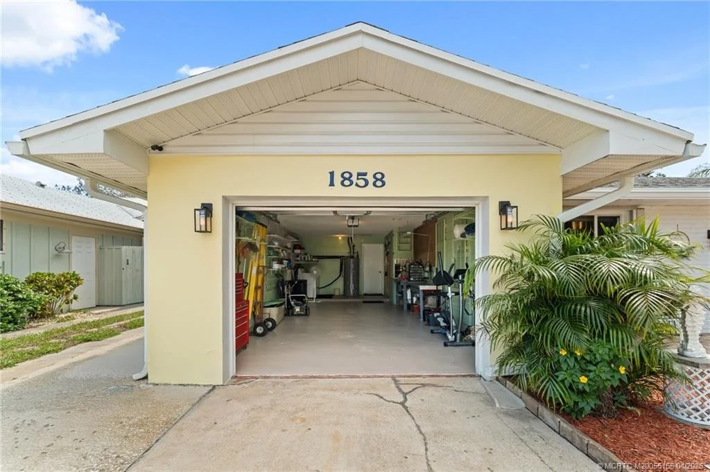 Photo of 1858 NW Azalea Street