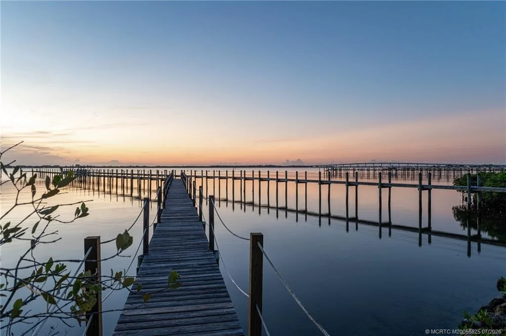 Photo of 114 N Sewalls Point Road