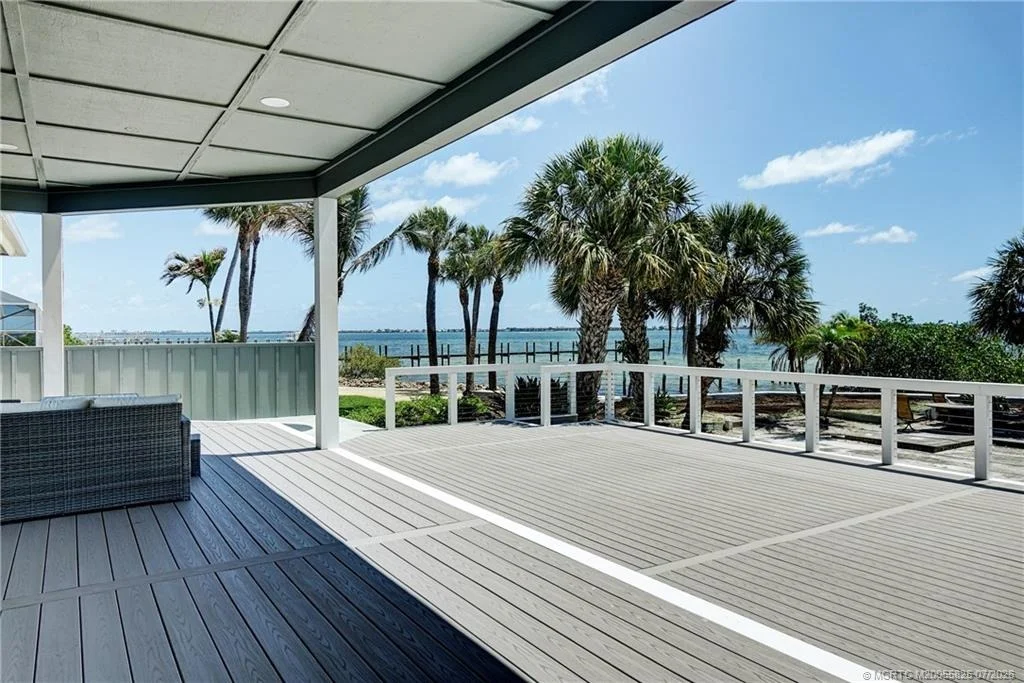 Photo of 114 N Sewalls Point Road