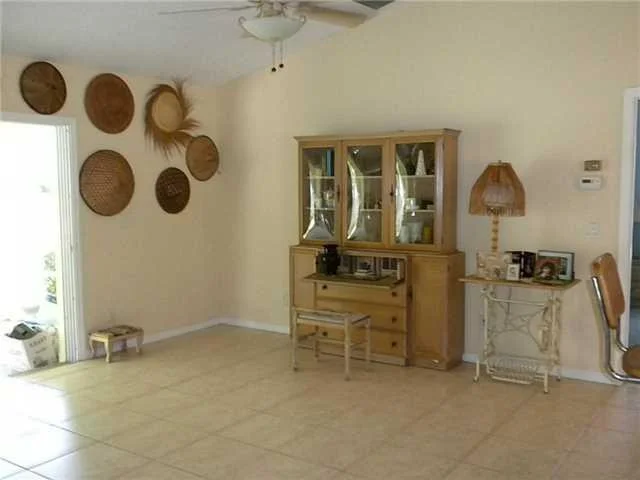 Photo of 5238 SE Major Way