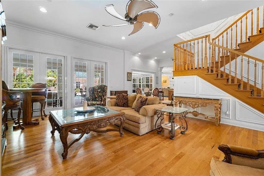 Photo of 5321 Point Lane E