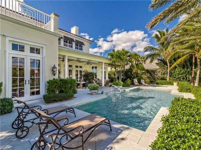 Photo of 6978 SE Harbor Circle