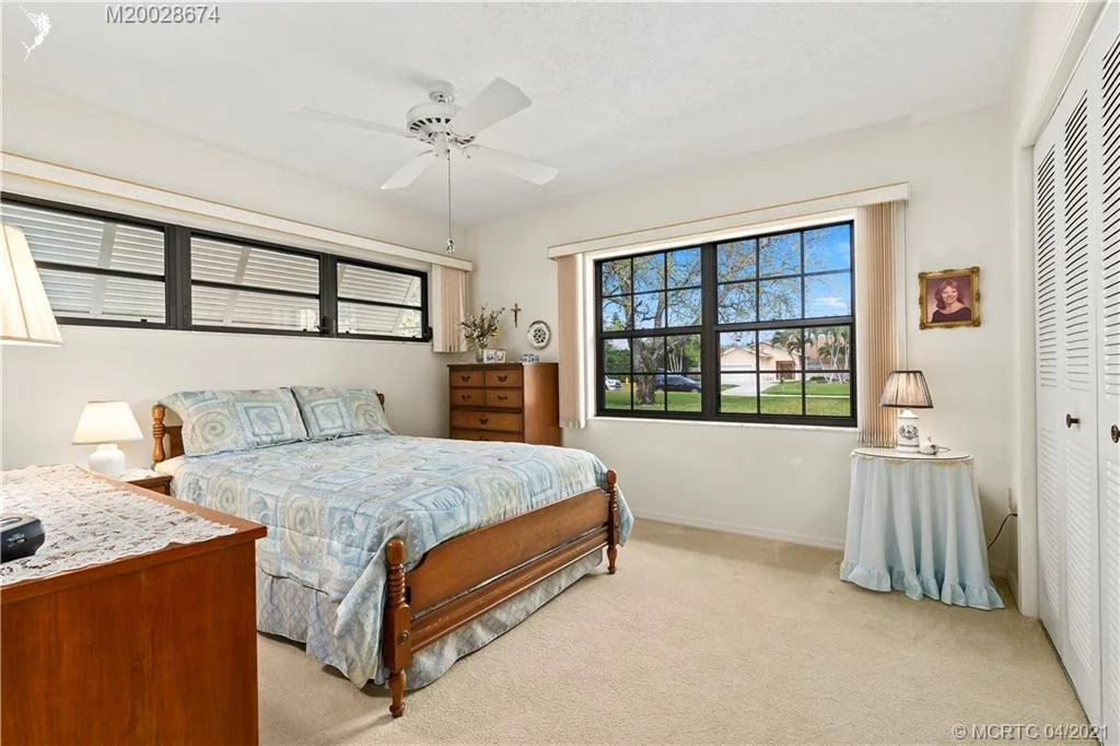 Photo of 5558 SE Major Way