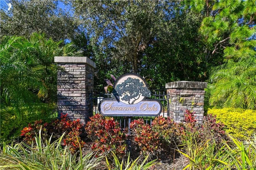 Photo of 1126 NE Post Oak Way