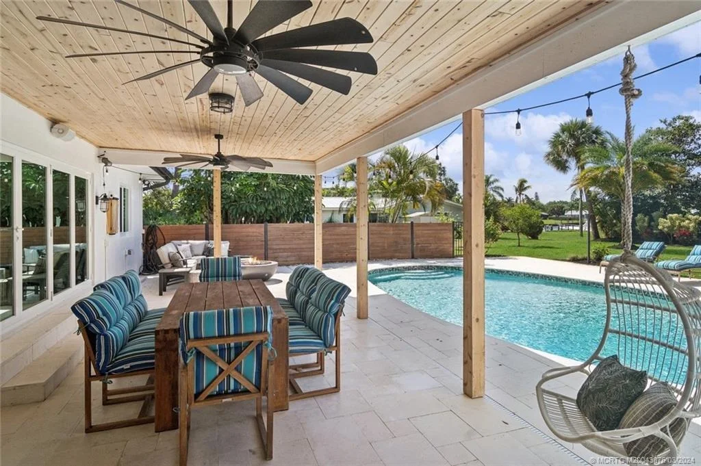 Photo of 1476 NW Pine Lake Drive
