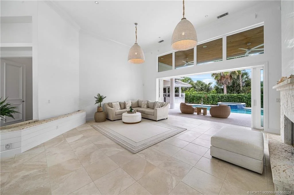 Photo of 2925 SE Dune Drive