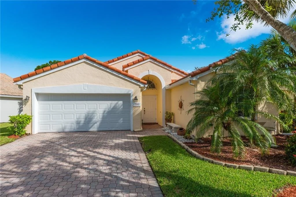 Photo of 3359 SE Fairway Oaks Trail