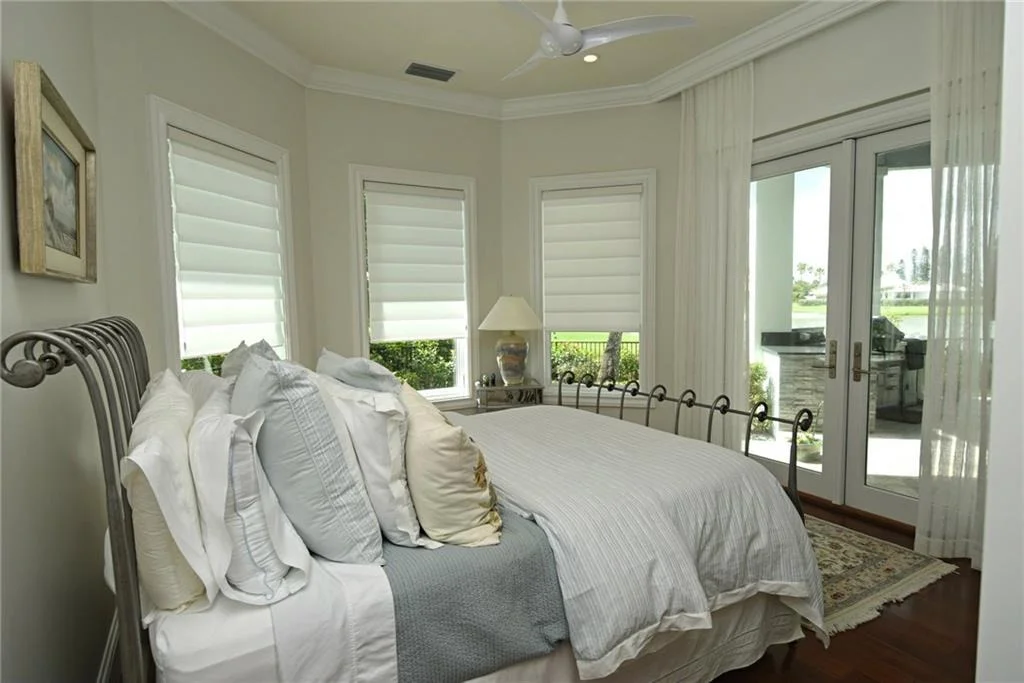 Photo of 2915 SE DUNE Drive