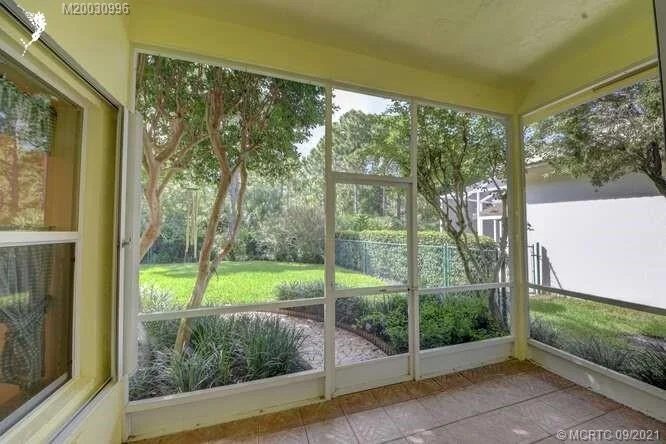 Photo of 7011 SE Cutler Trail