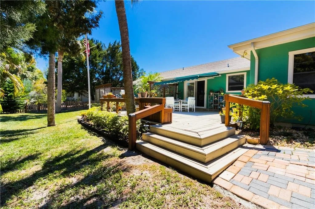 Photo of 704 NW North River Drive