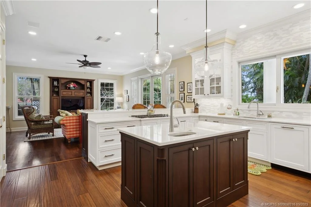 Photo of 9 Pineapple Lane