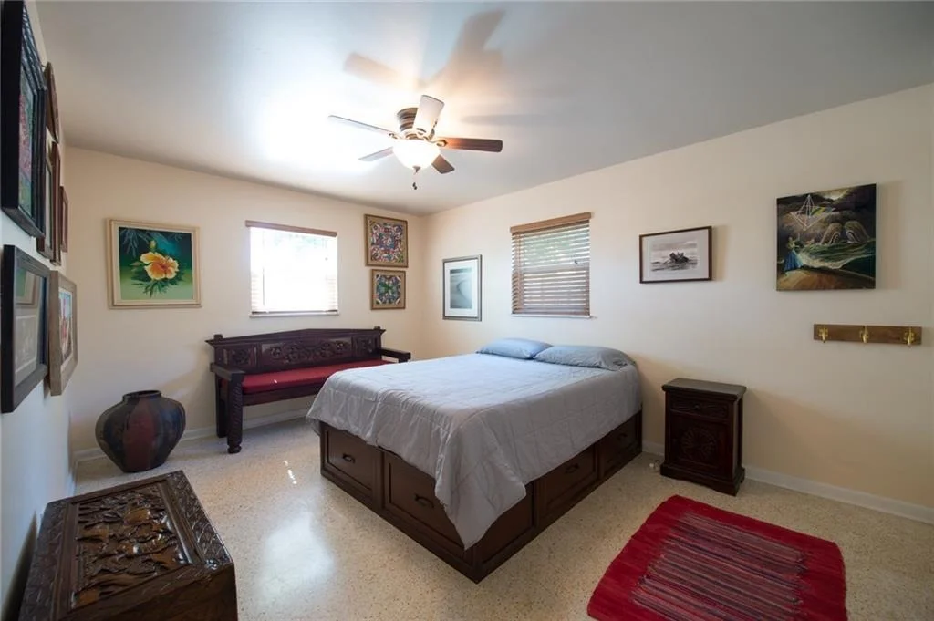 Photo of 801 SE Madison Avenue