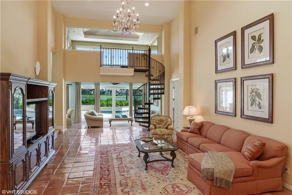 Photo of 6931 SE Harbor Circle