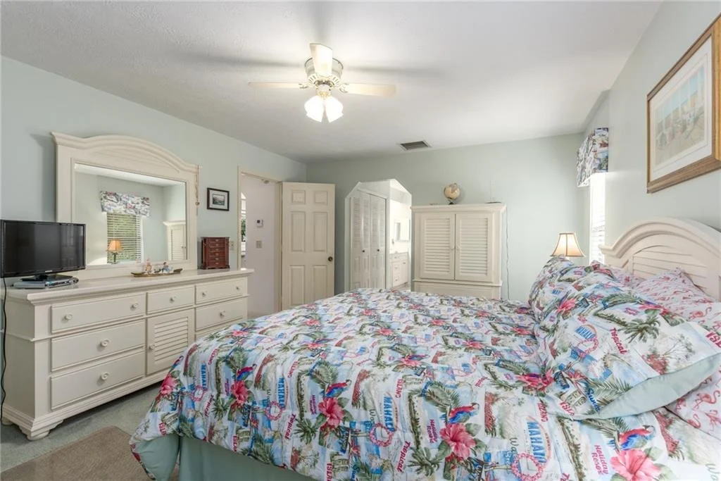 Photo of 5715 Sunset Boulevard