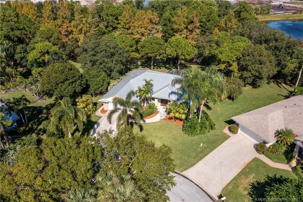 Photo of 515 SE Mill Stream Terrace