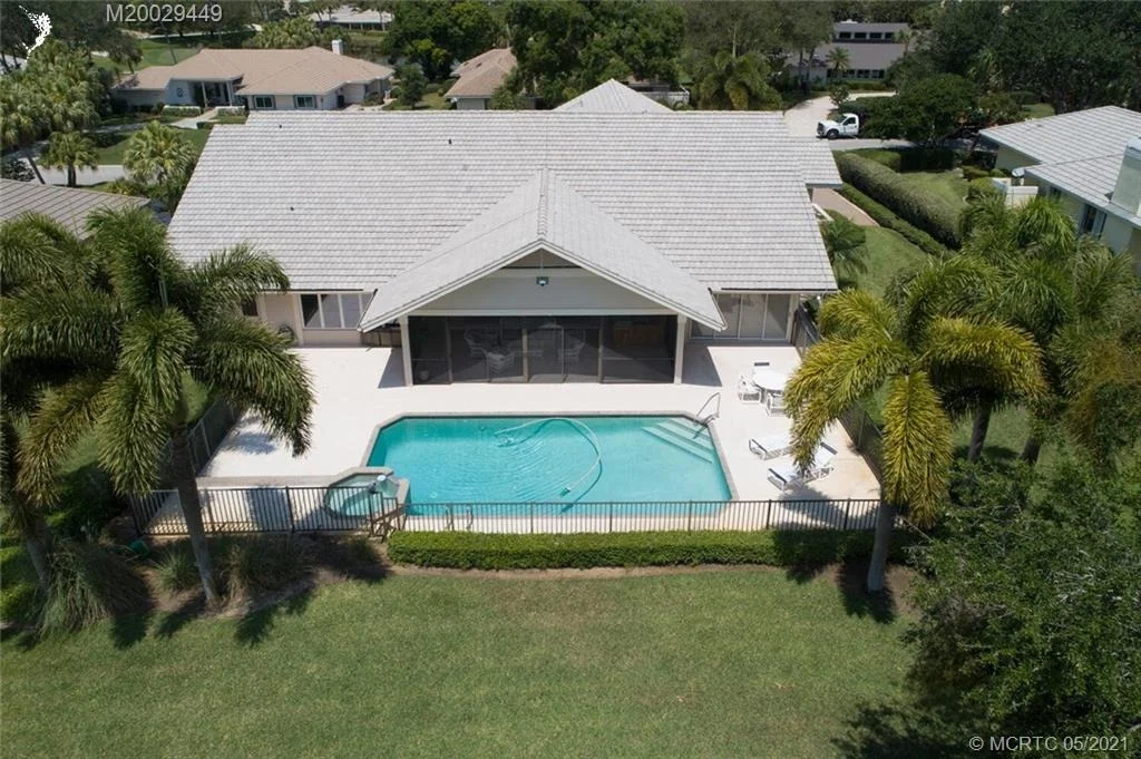 Photo of 6266 SE Oakmont Place