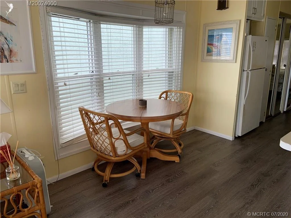 Photo of 360 Nettles Boulevard