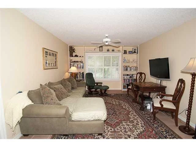 Photo of 121 Hillcrest Drive