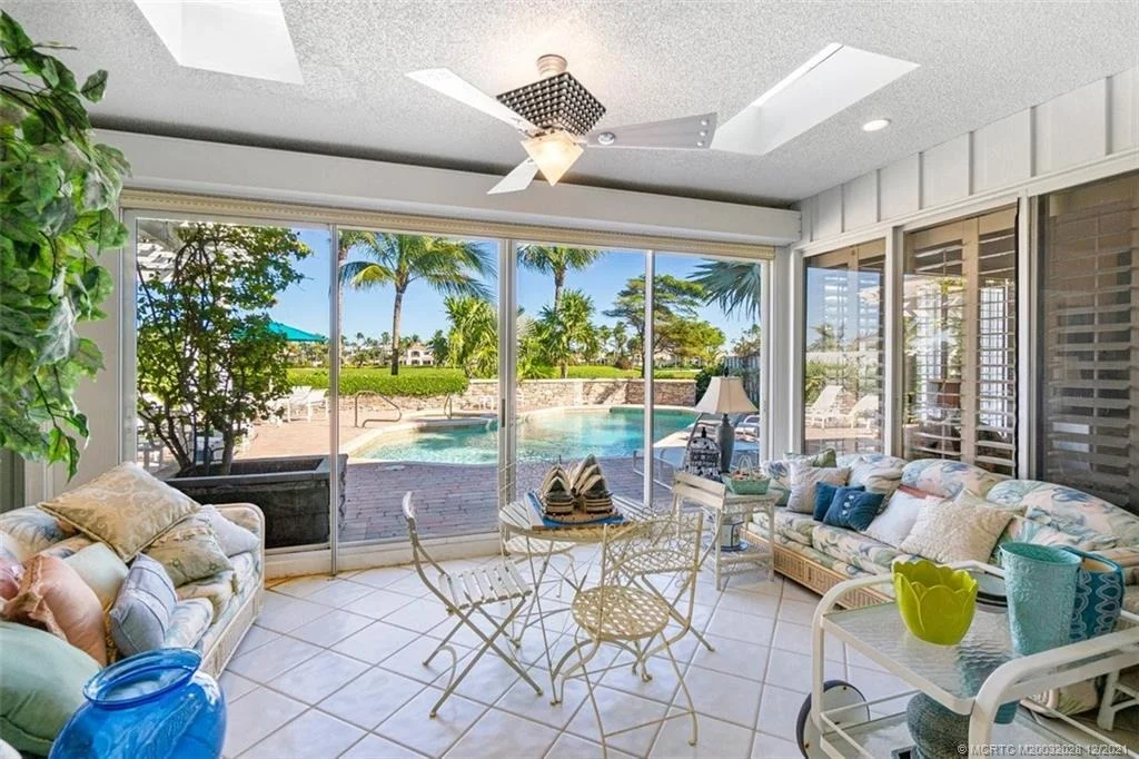 Photo of 6947 SE Harbor Circle